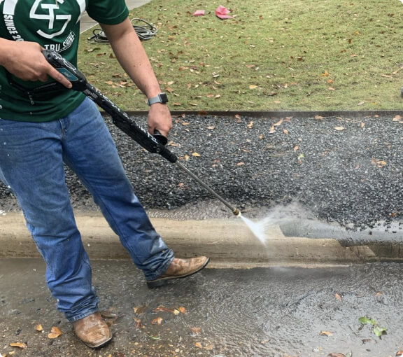 pressure wash sidewalk